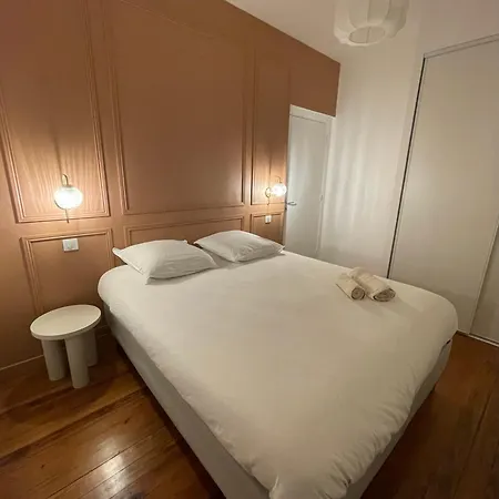 Elegance Et Lumiere En Plein Coeur De 3 Et 6 Personnes Apartment