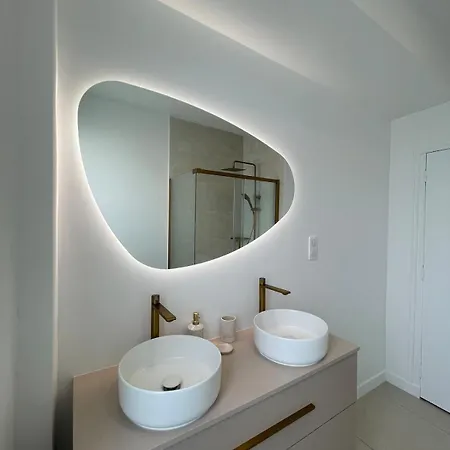 Apartment Elegance Et Lumiere En Plein Coeur De 3 Et 6 Personnes *