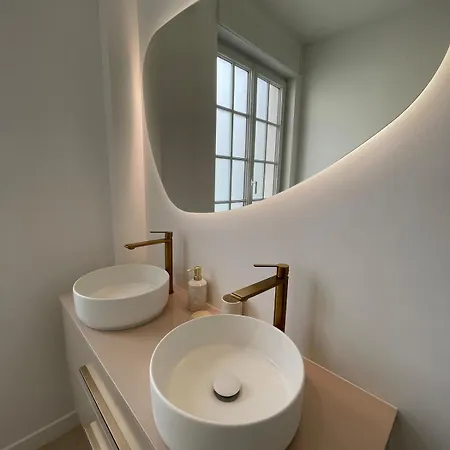 Elegance Et Lumiere En Plein Coeur De 3 Et 6 Personnes Apartment